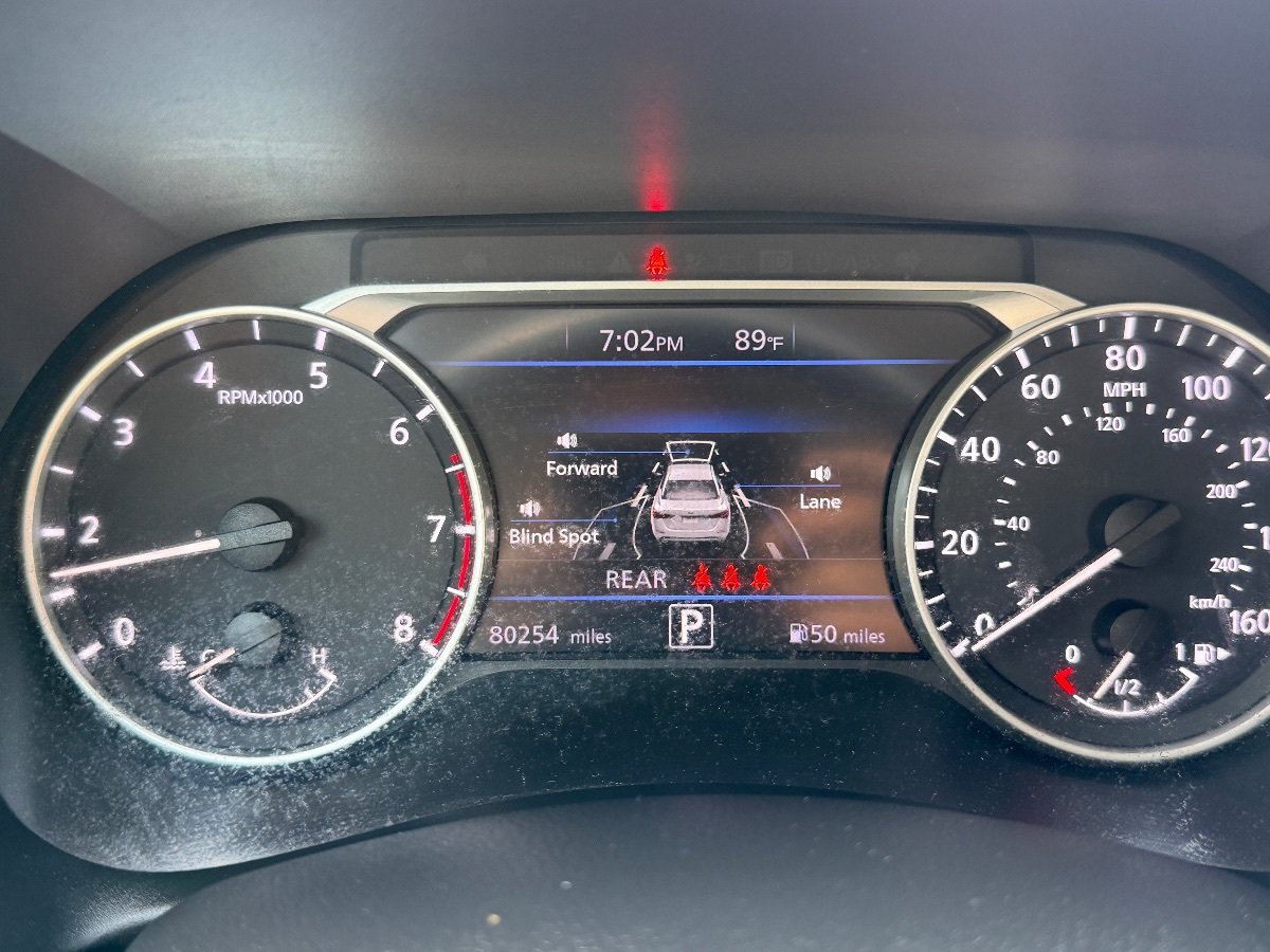 Used 2020 Nissan Sentra SV w/ Trunk Package FWD image 23