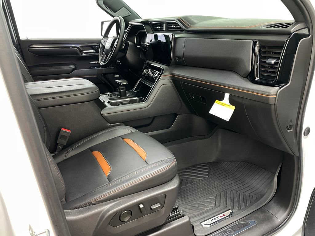 Used 2024 GMC Sierra 1500 AT4 w/ AT4 Premium Package AWD/4WD image 42
