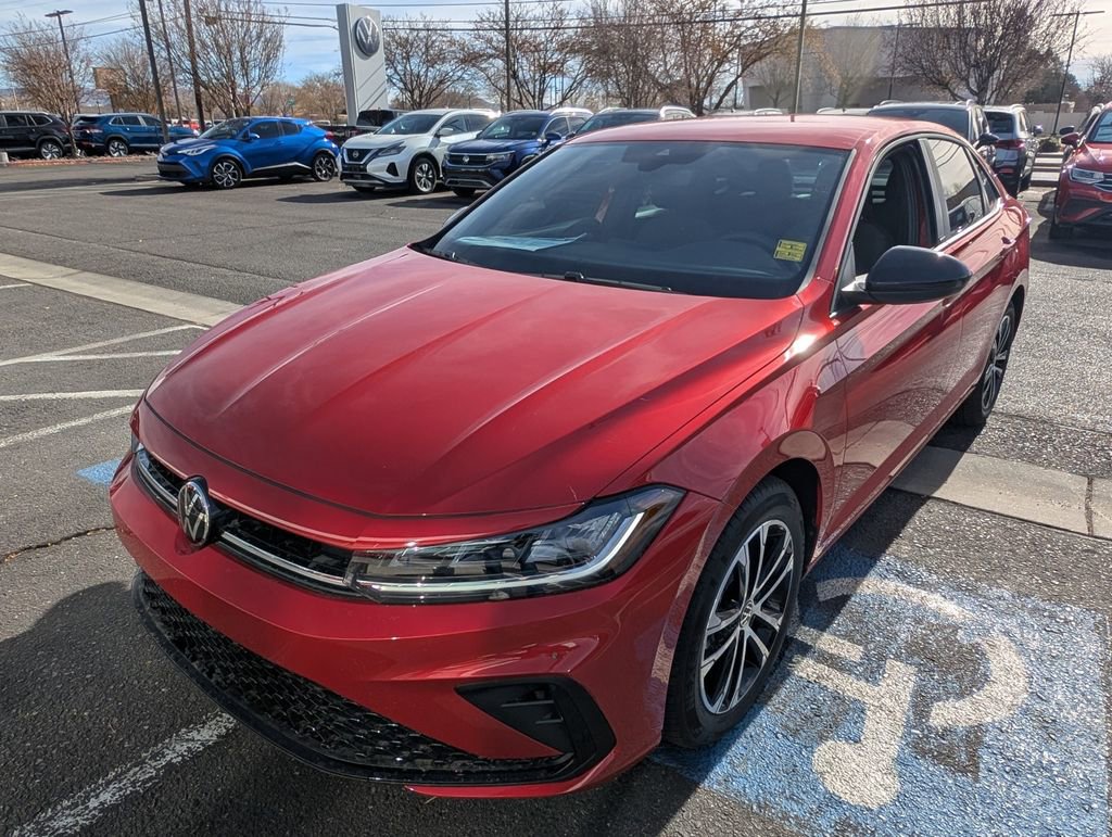 Used 2025 Volkswagen Jetta Sport image 8