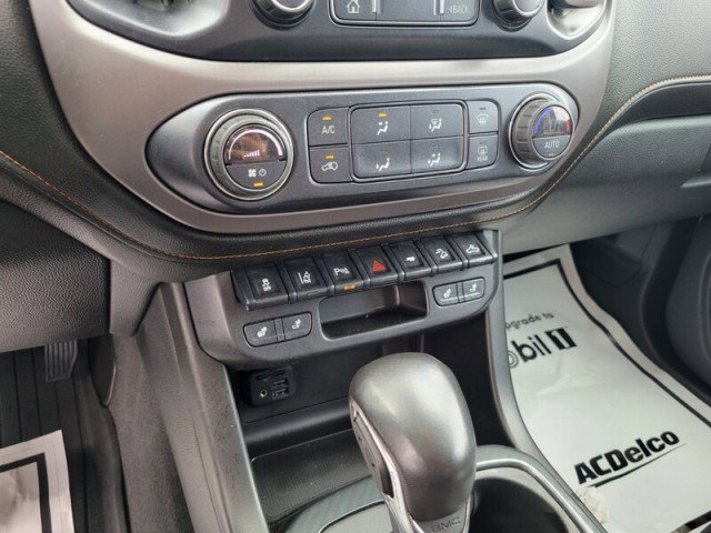 Used 2022 GMC Canyon AT4 w/ Driver Alert Package image 15