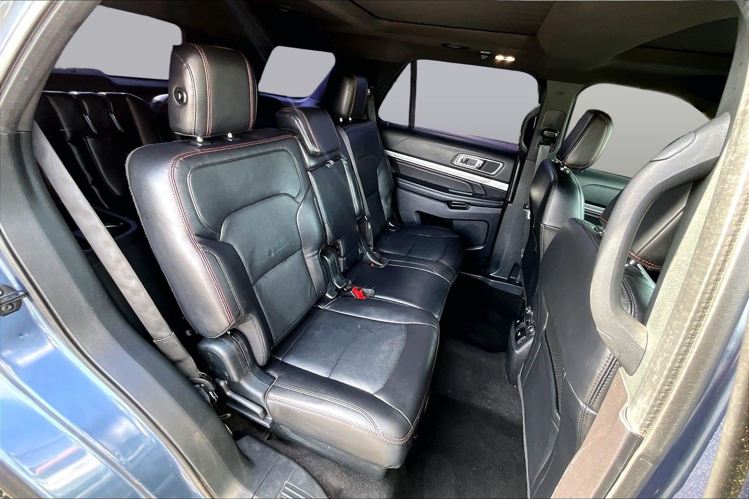 Used 2019 Ford Explorer Sport w/ Equipment Group 401A AWD/4WD image 28
