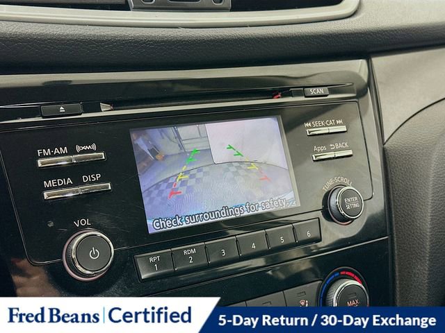 Used 2016 Nissan Rogue S w/ Appearance Package image 15