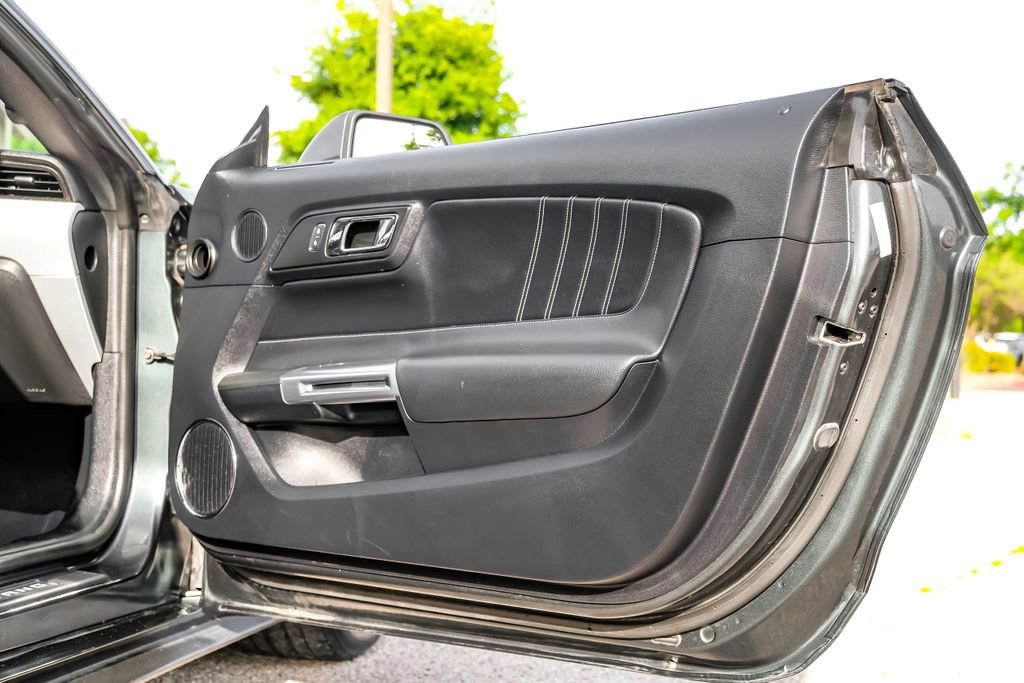 Used 2016 Ford Mustang GT Premium image 42