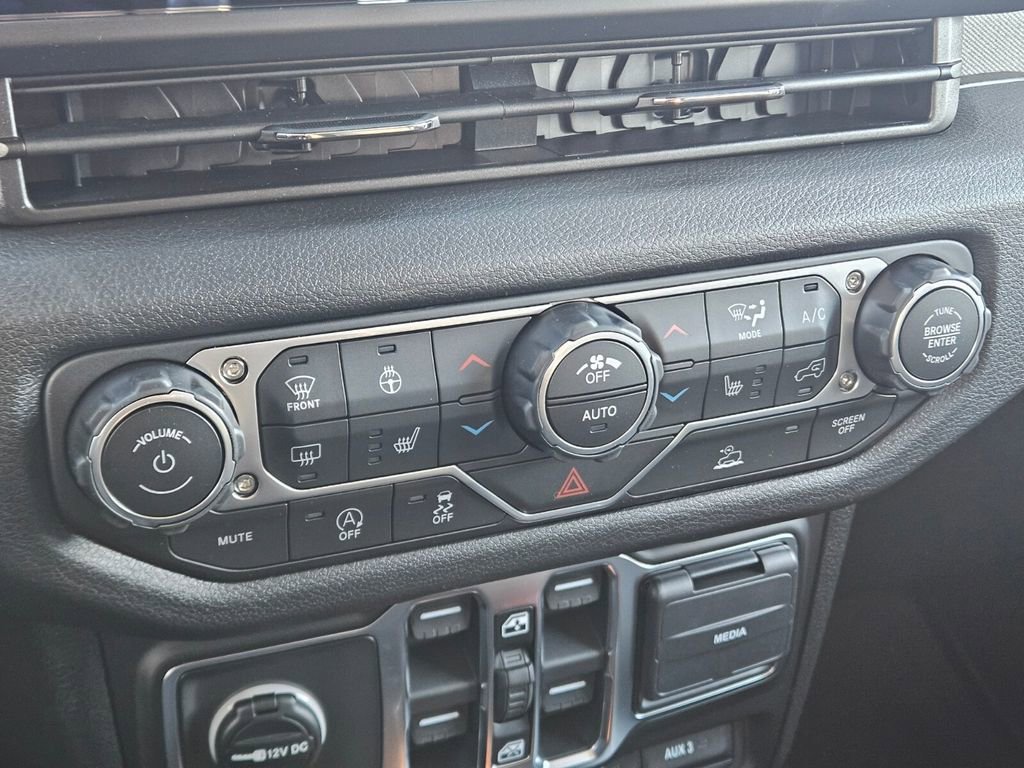 New 2026 Jeep Gladiator Willys image 17