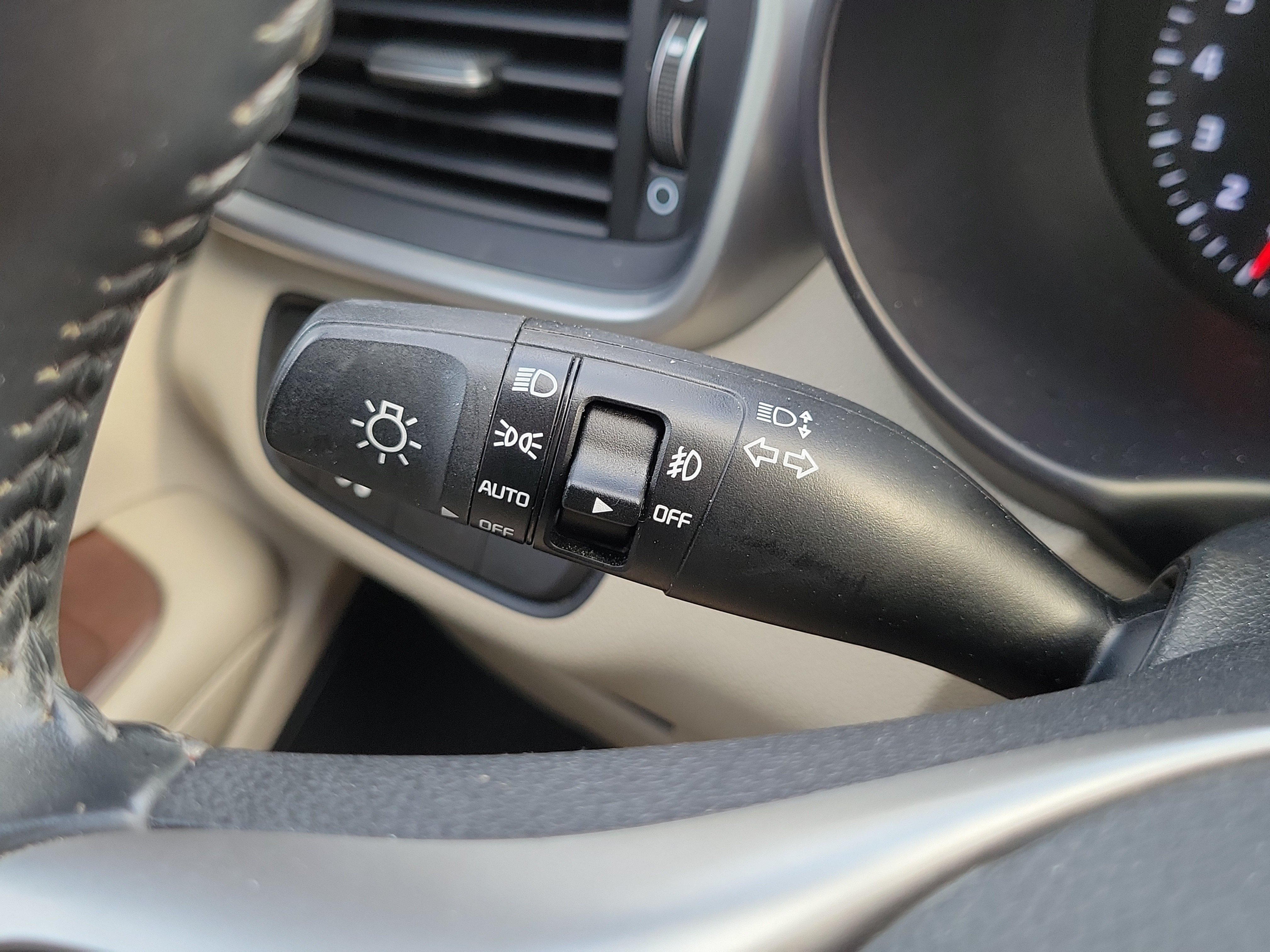 Used 2019 Kia Sorento EX AWD/4WD image 31
