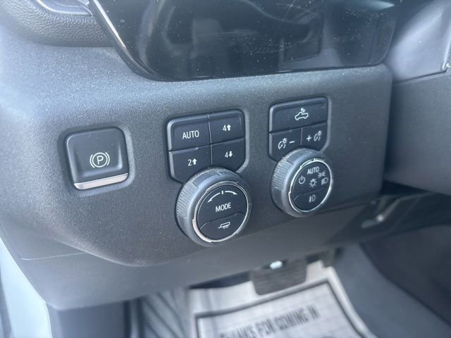 Used 2017 Nissan Pathfinder SV AWD/4WD image 39