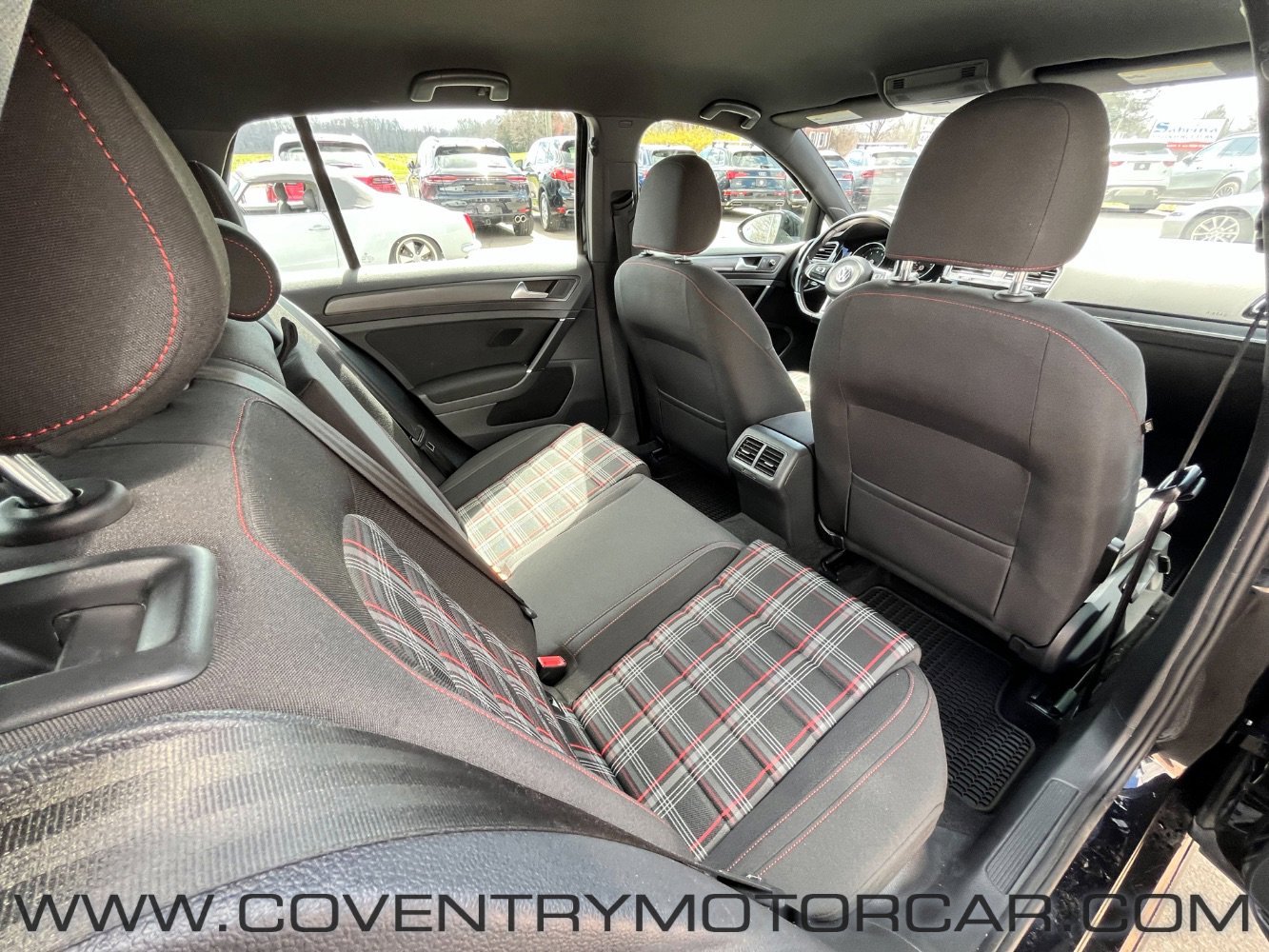 Used 2019 Volkswagen Golf 4-Door image 33