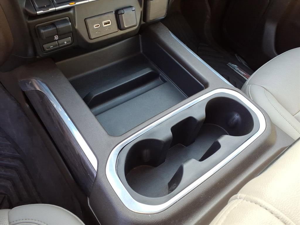 Used 2021 Chevrolet Silverado 1500 LTZ image 19