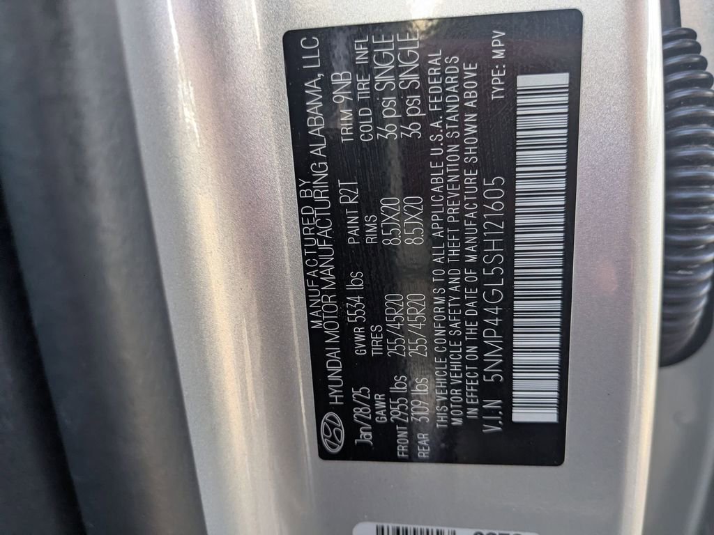 Used 2025 Hyundai Santa Fe Limited image 36