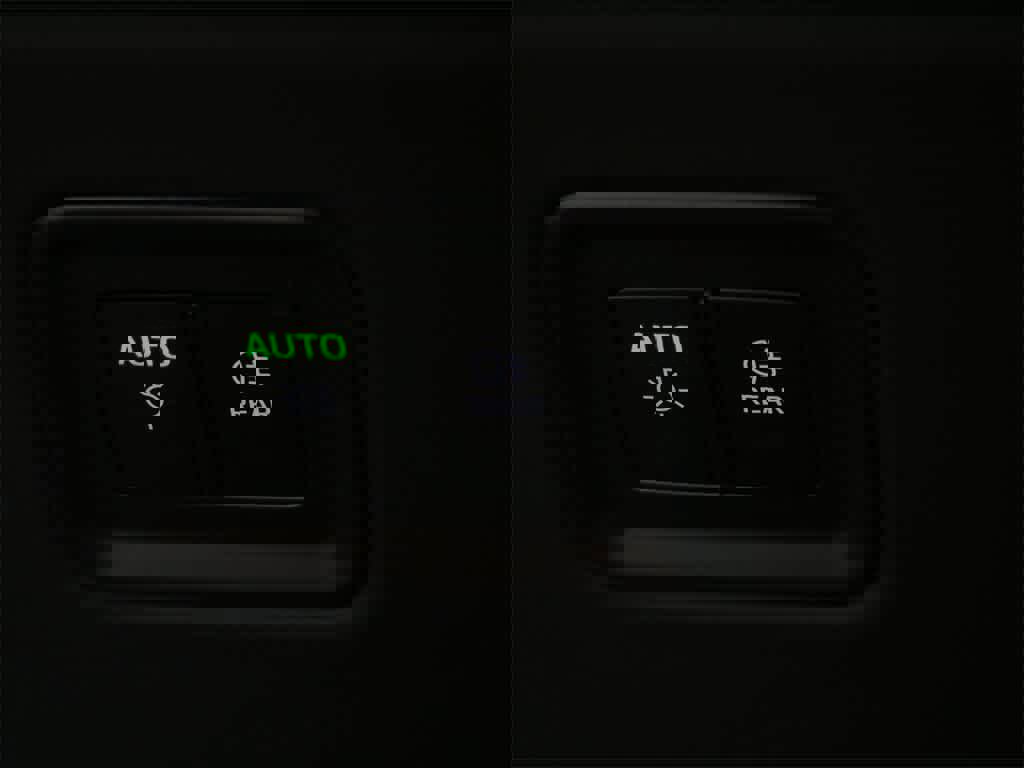 New 2025 Porsche Macan Turbo Electric image 19