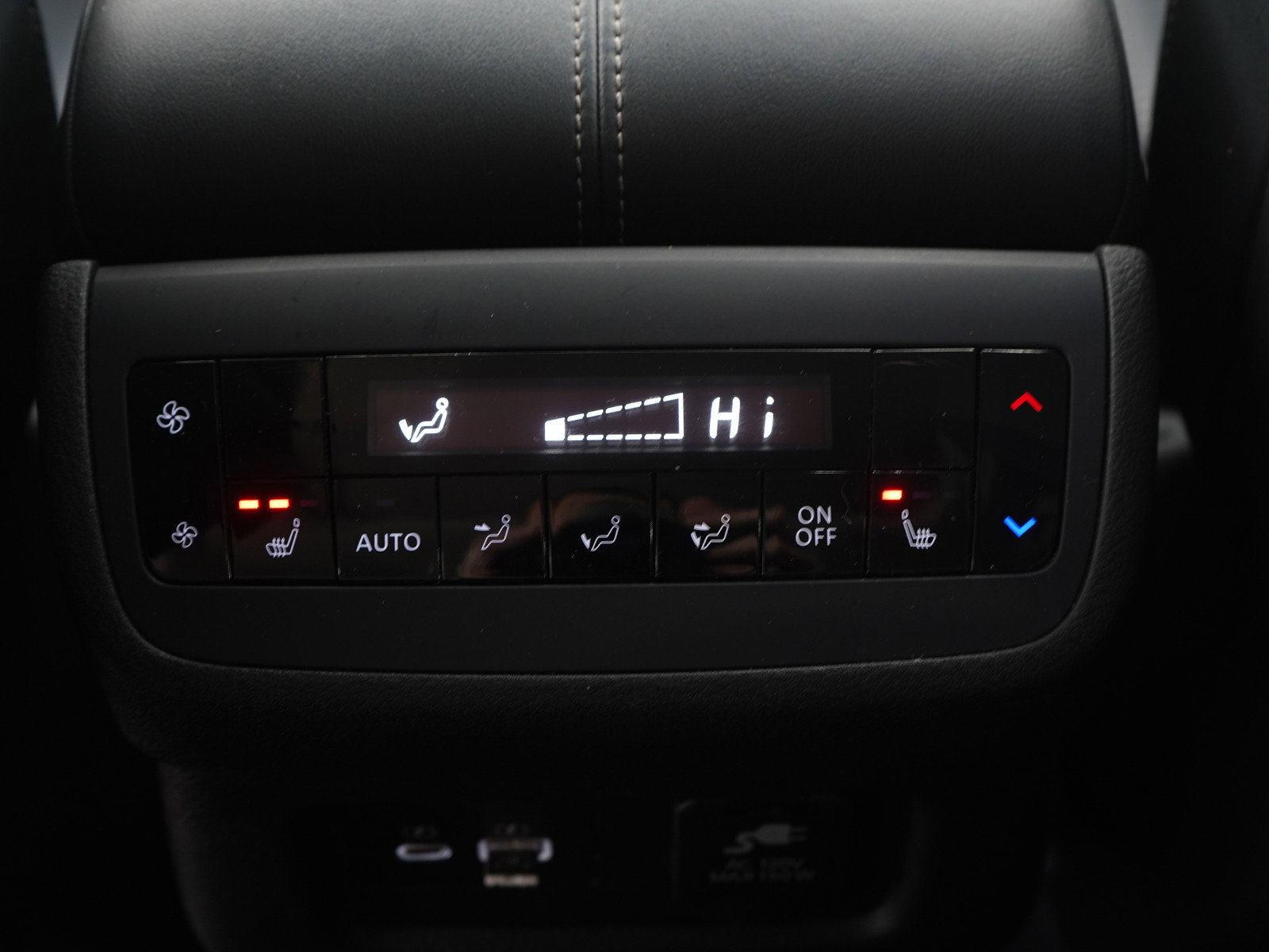 Used 2024 Nissan Pathfinder Platinum image 25