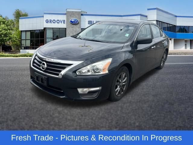 Used 2015 Nissan Altima 2.5 S w/ Special Edition Package FWD image 1