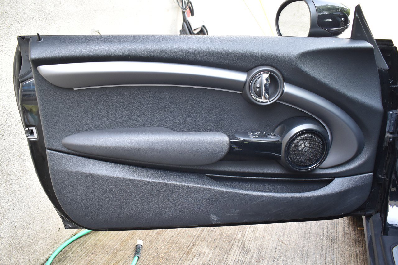 Used 2024 MINI Cooper SE FWD image 16