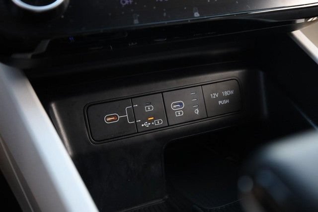 Used 2025 Hyundai Tucson SEL AWD/4WD image 14