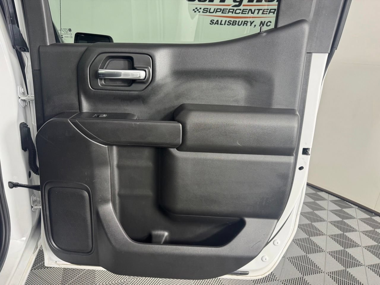 Used 2025 Chevrolet Silverado 1500 Custom AWD/4WD image 30