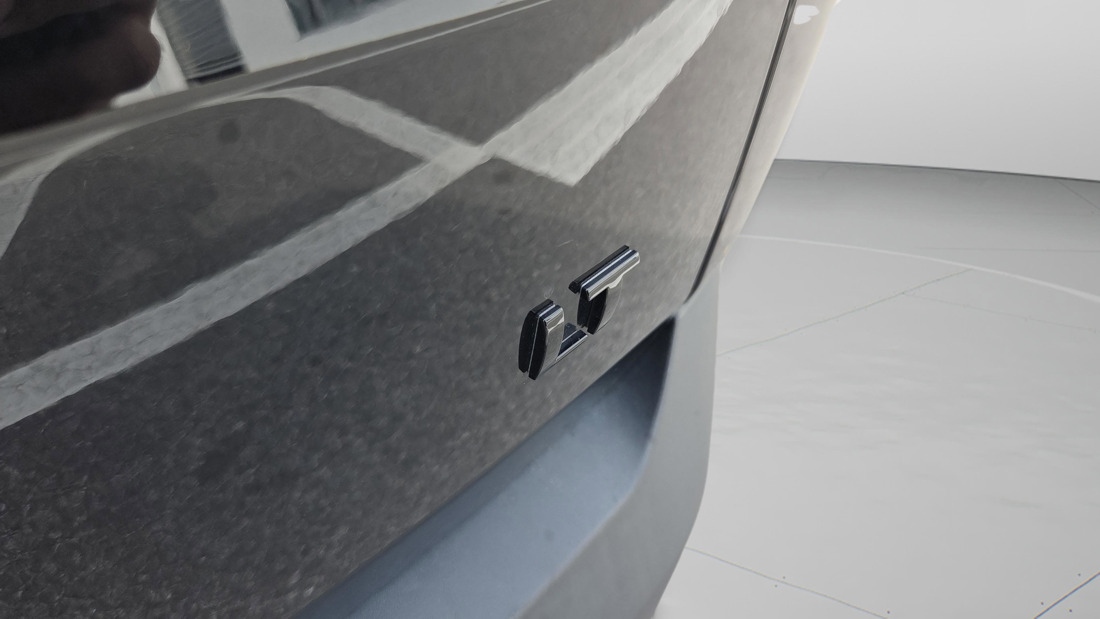 Certified 2023 Chevrolet Traverse LT FWD image 32