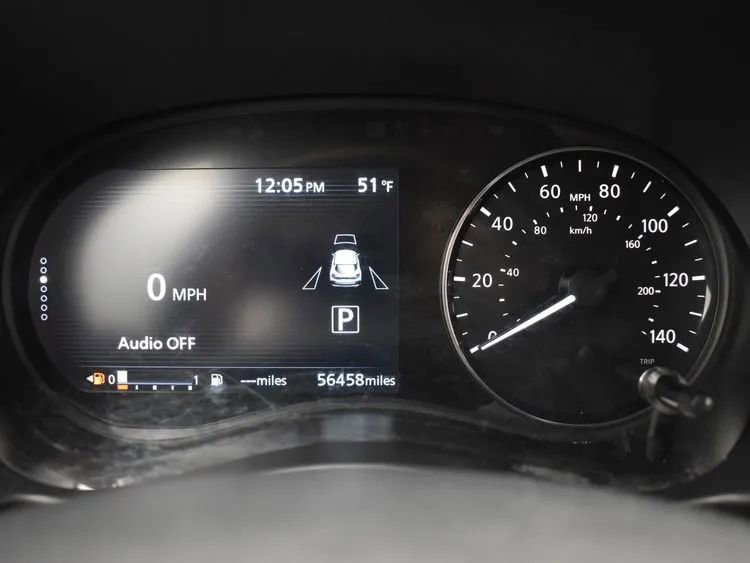 Used 2023 Nissan Kicks SR w/ SR Premium Package FWD image 26