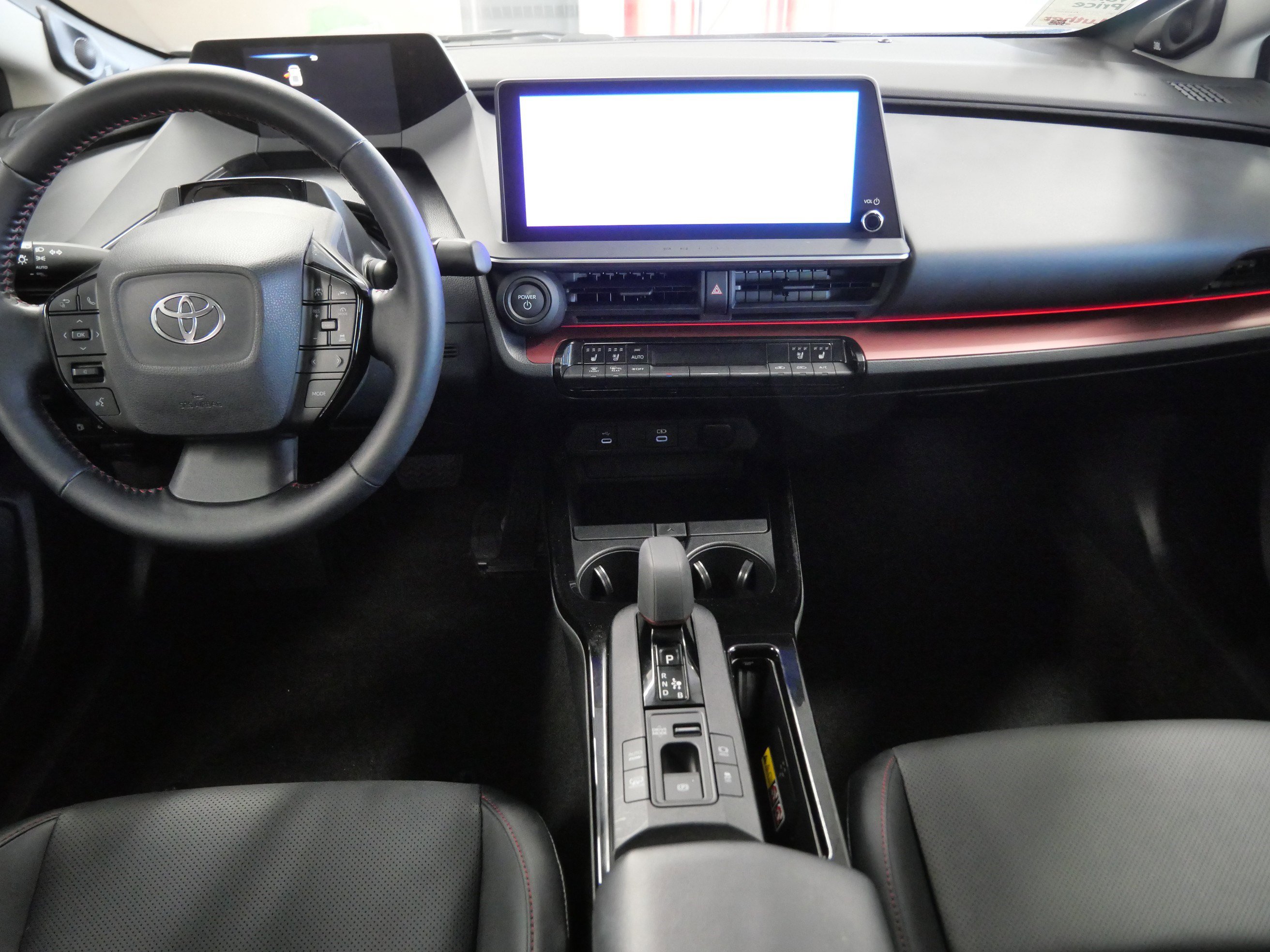 Used 2023 Toyota Prius Prime Premium image 11