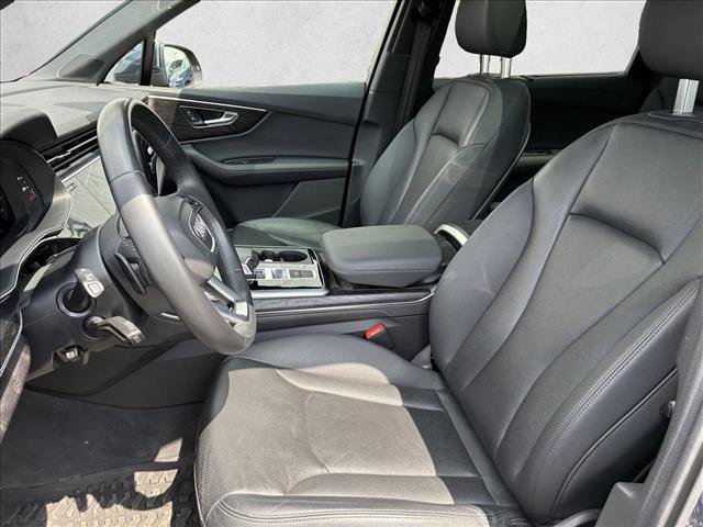 Used 2023 Audi Q7 2.0T Premium Plus w/ Premium Plus Package AWD/4WD image 12