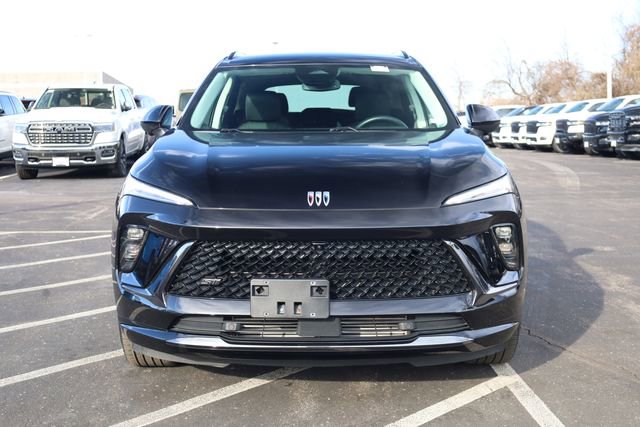 Used 2024 Buick Envision Sport Touring image 3