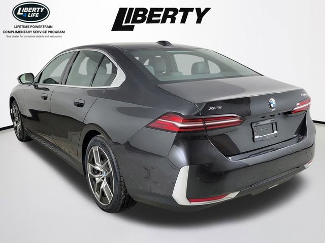 Used 2026 BMW 530i xDrive image 5