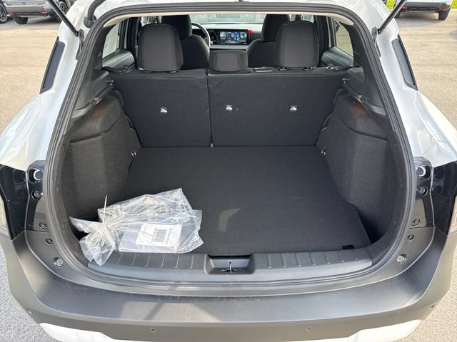 New 2026 Nissan Kicks SV w/ Cold Weather Package AWD/4WD image 9