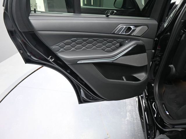 Used 2022 BMW X5 M w/ Competition Package 2 image 18