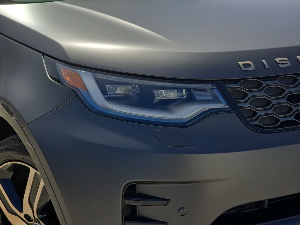 New 2026 Land Rover Discovery Limited Edition AWD/4WD image 34
