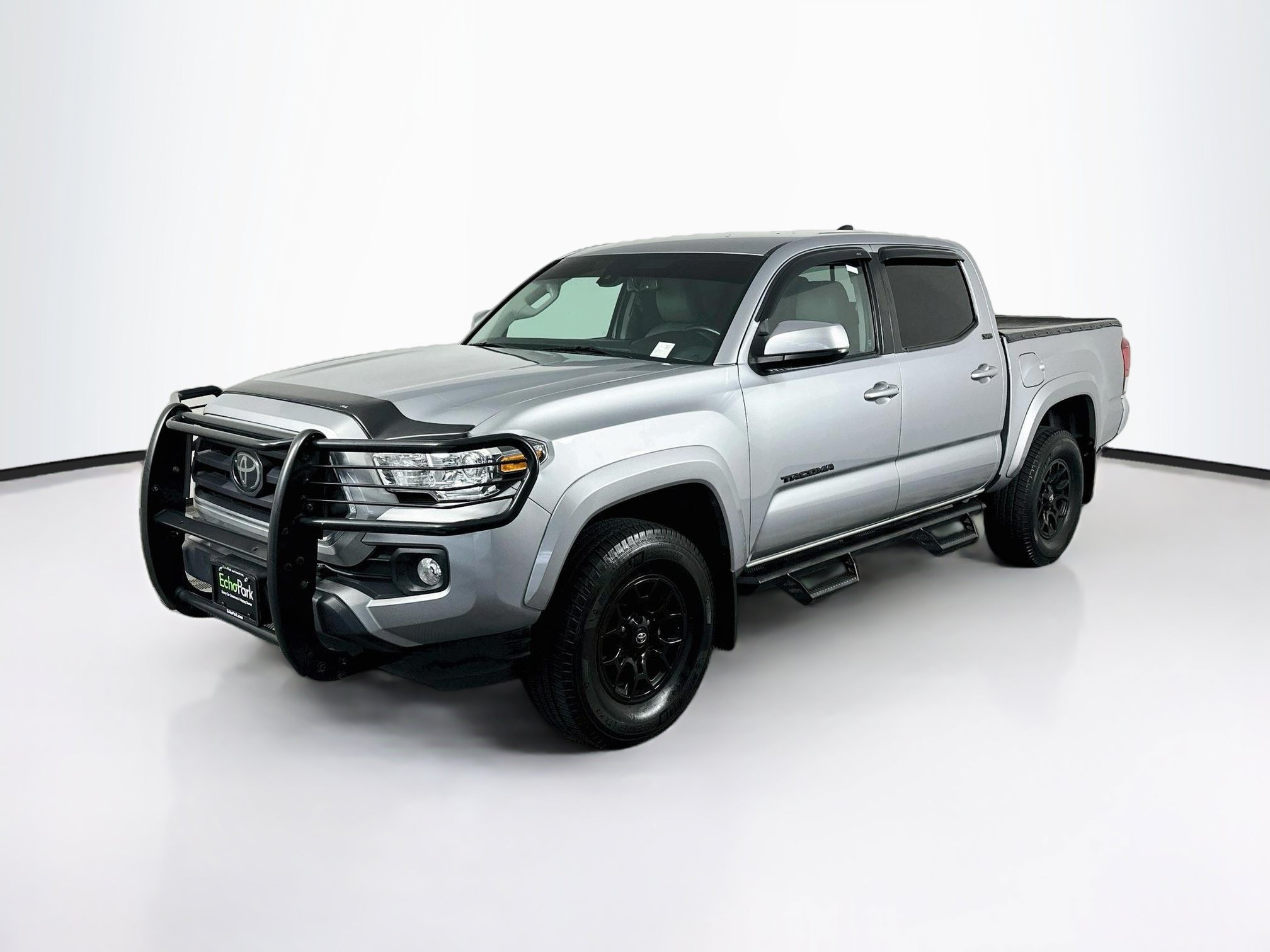 Used 2021 Toyota Tacoma SR5 RWD image 3