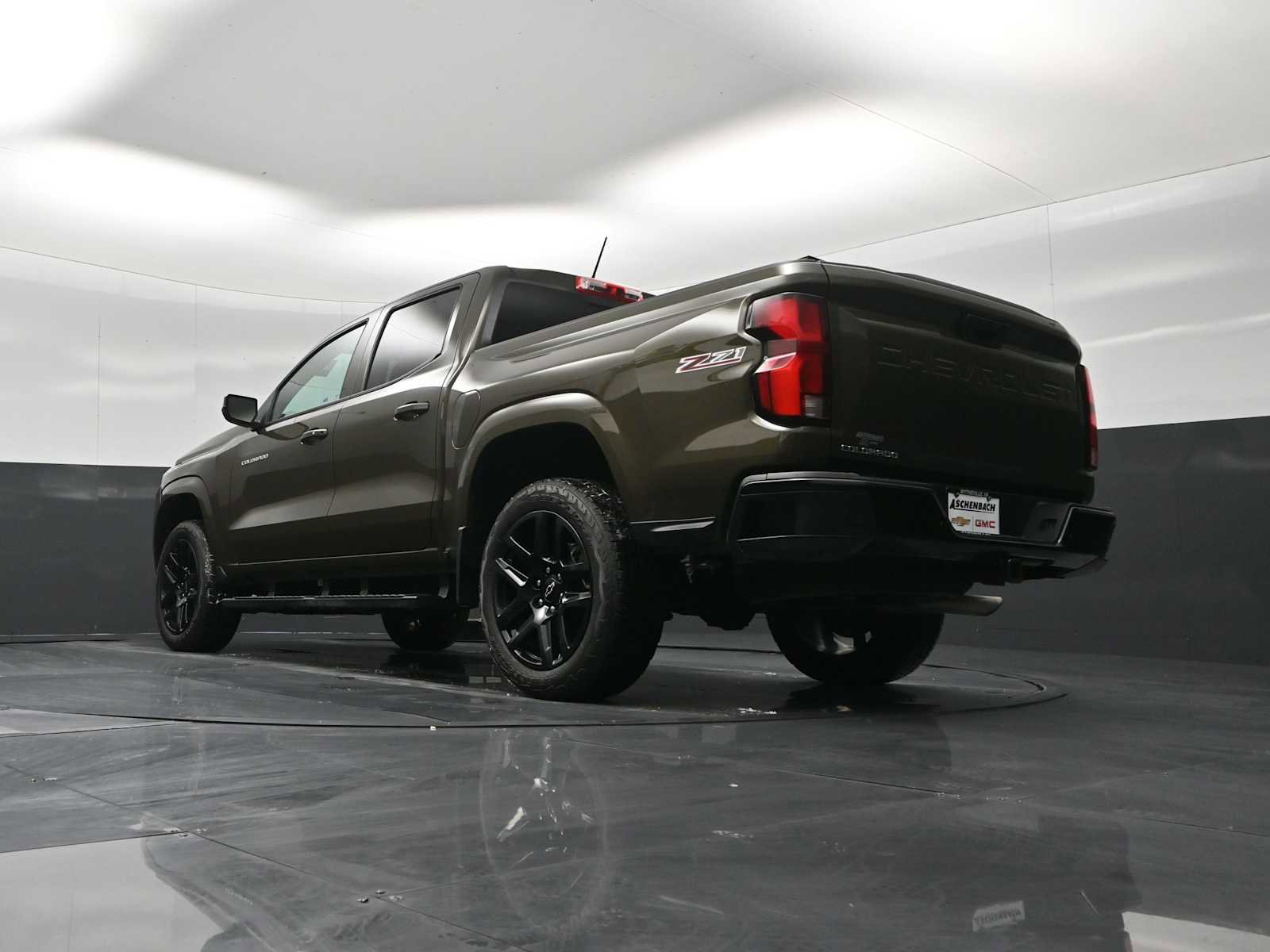 Used 2024 Chevrolet Colorado Z71 w/ Z71 Convenience Package 2 image 22