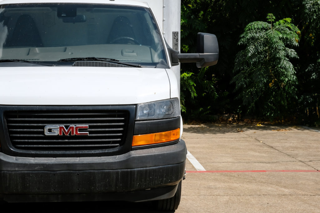 Used 2021 GMC Savana 3500 Extended w/ Power Convenience Package RWD image 22