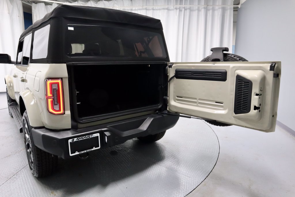 Certified 2025 Ford Bronco Outer Banks AWD/4WD image 15