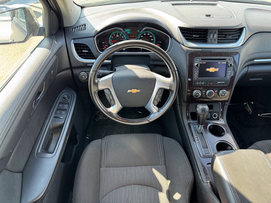 Used 2017 Chevrolet Traverse LT AWD/4WD image 12