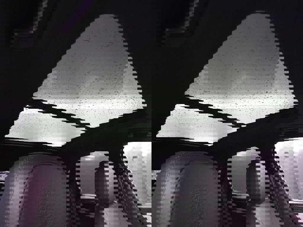 Used 2025 Porsche Cayenne image 15