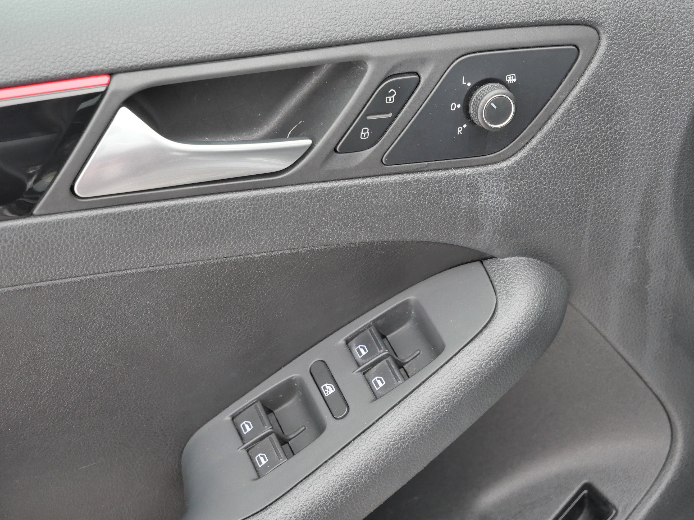 Used 2018 Volkswagen Jetta GLI image 19