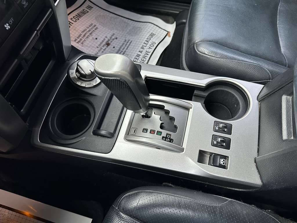 Used 2011 Toyota 4Runner Limited AWD/4WD image 18