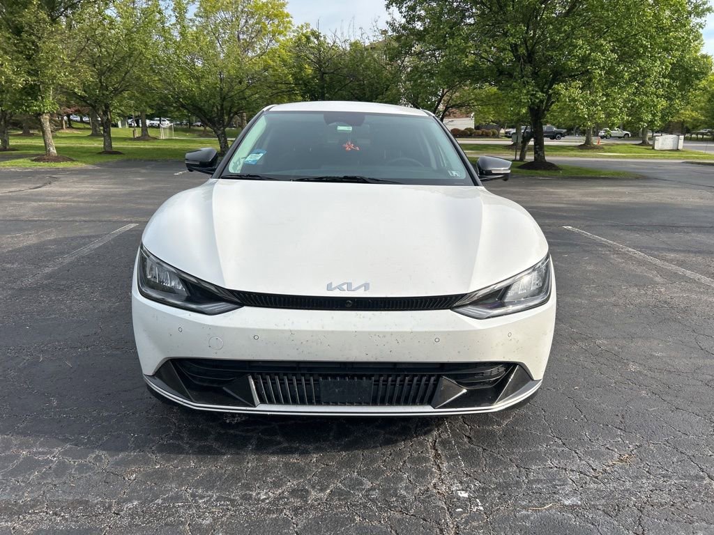 Certified 2022 Kia EV6 Wind w/ Wind Technology Package AWD/4WD image 2