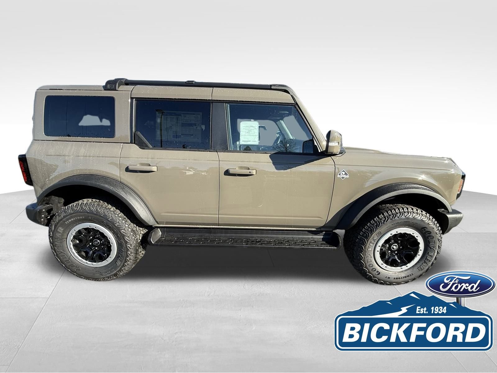 New 2025 Ford Bronco Outer Banks w/ Sasquatch Package AWD/4WD image 4