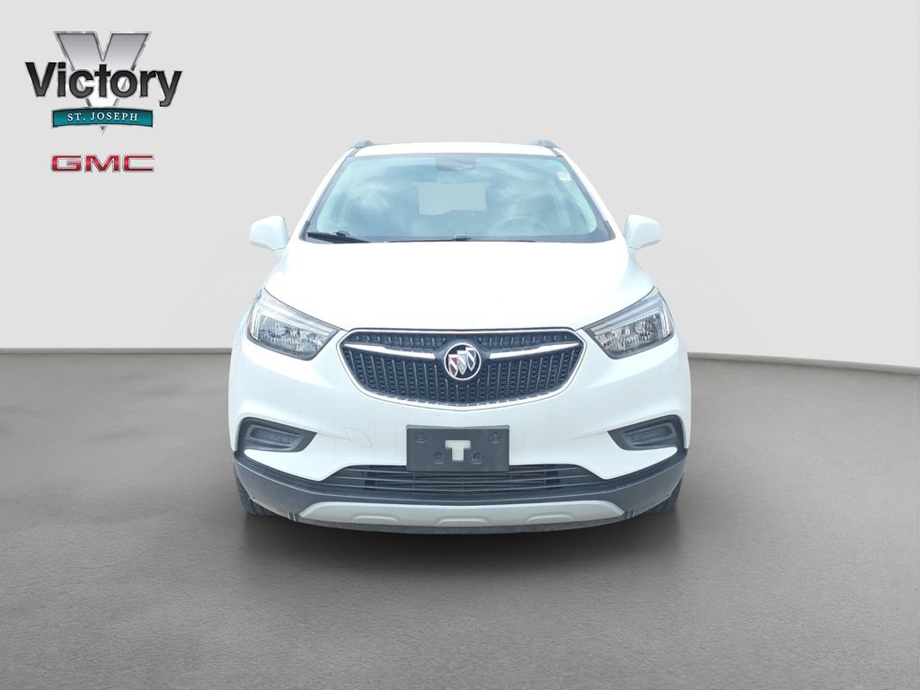 Used 2020 Buick Encore Preferred FWD image 2