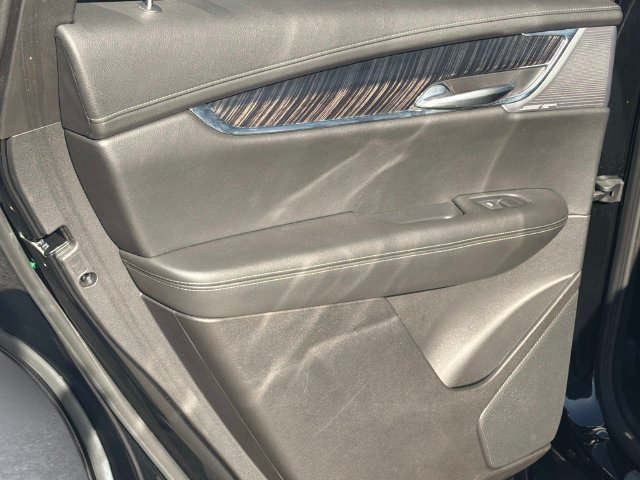 Used 2023 Cadillac XT6 Premium Luxury AWD/4WD image 12