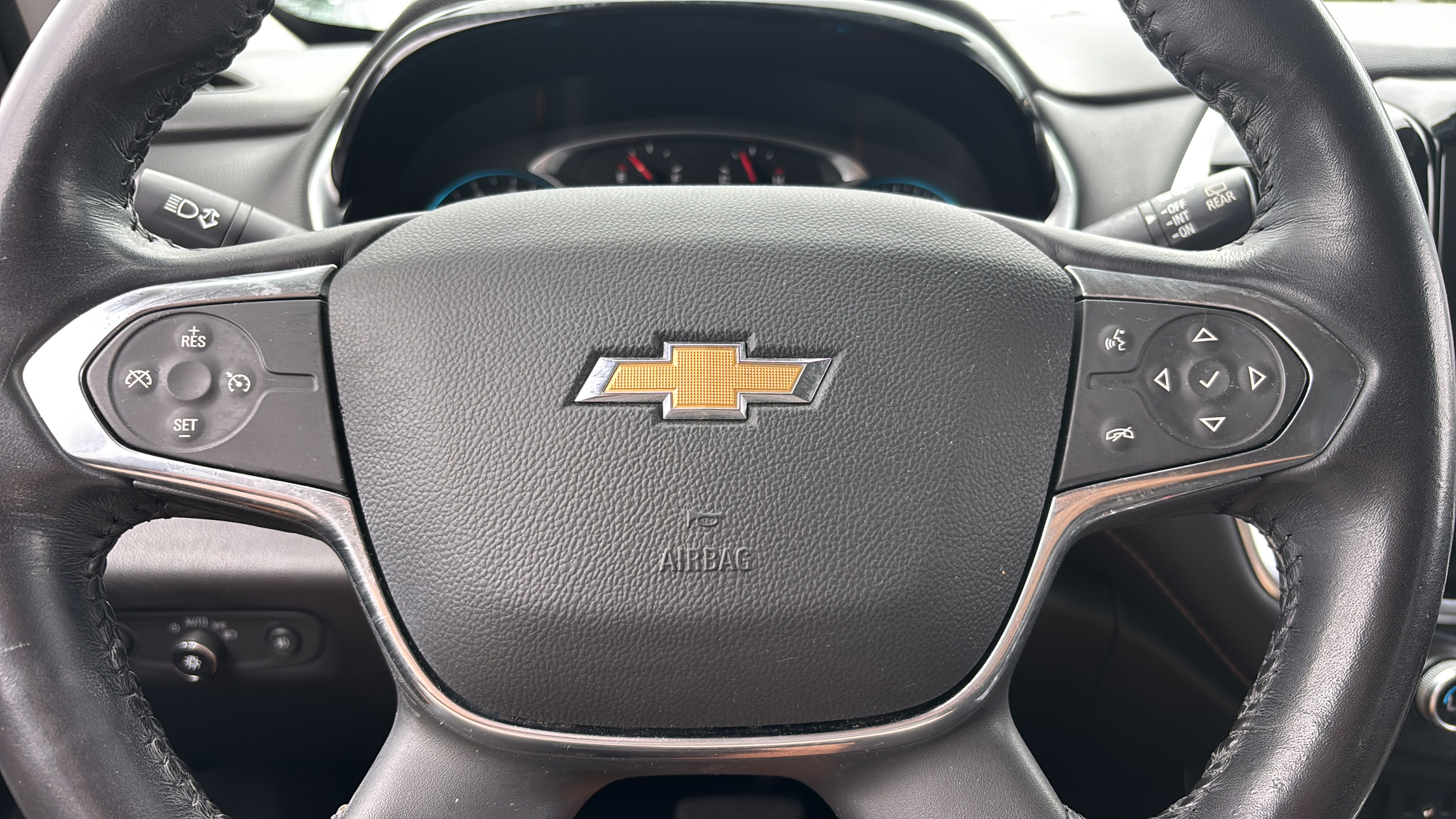 Used 2018 Chevrolet Traverse LT FWD image 27