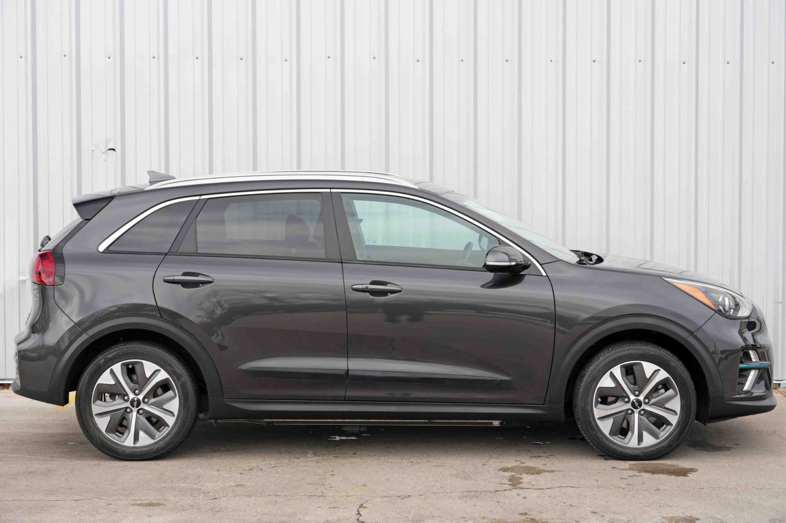 Used 2022 Kia Niro EX image 46