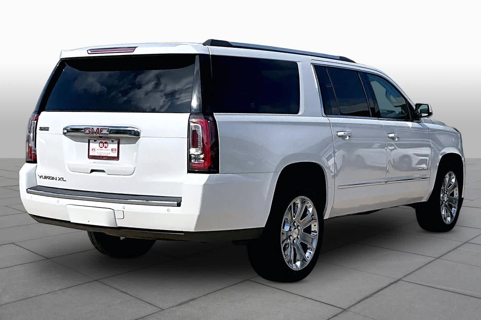 Used 2017 GMC Yukon XL Denali w/ Open Road Package image 14