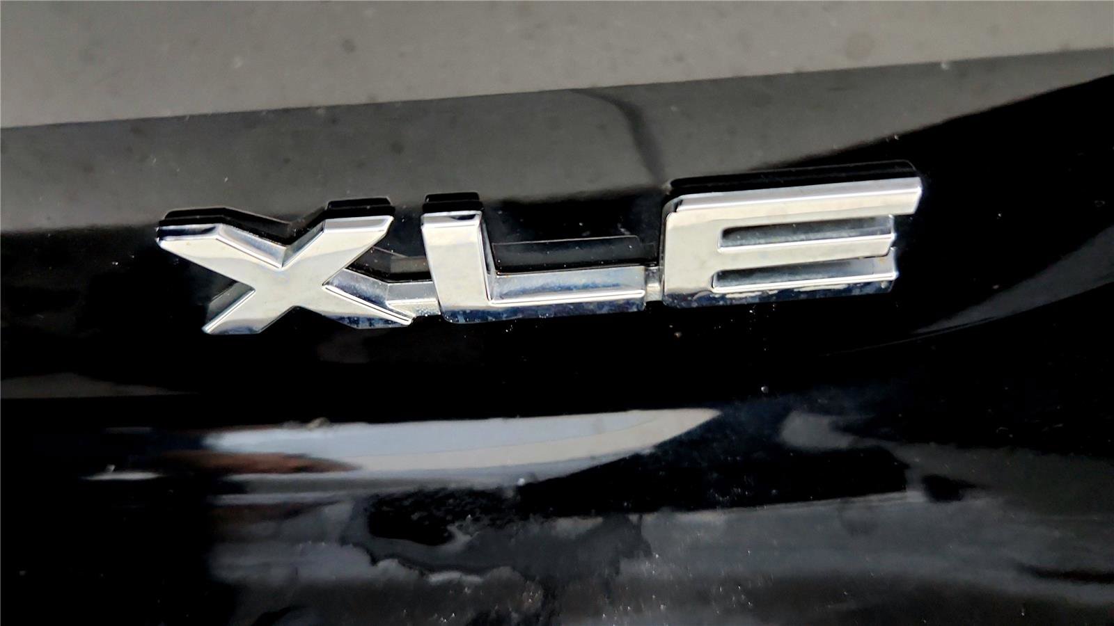 Used 2021 Toyota Highlander XLE image 10