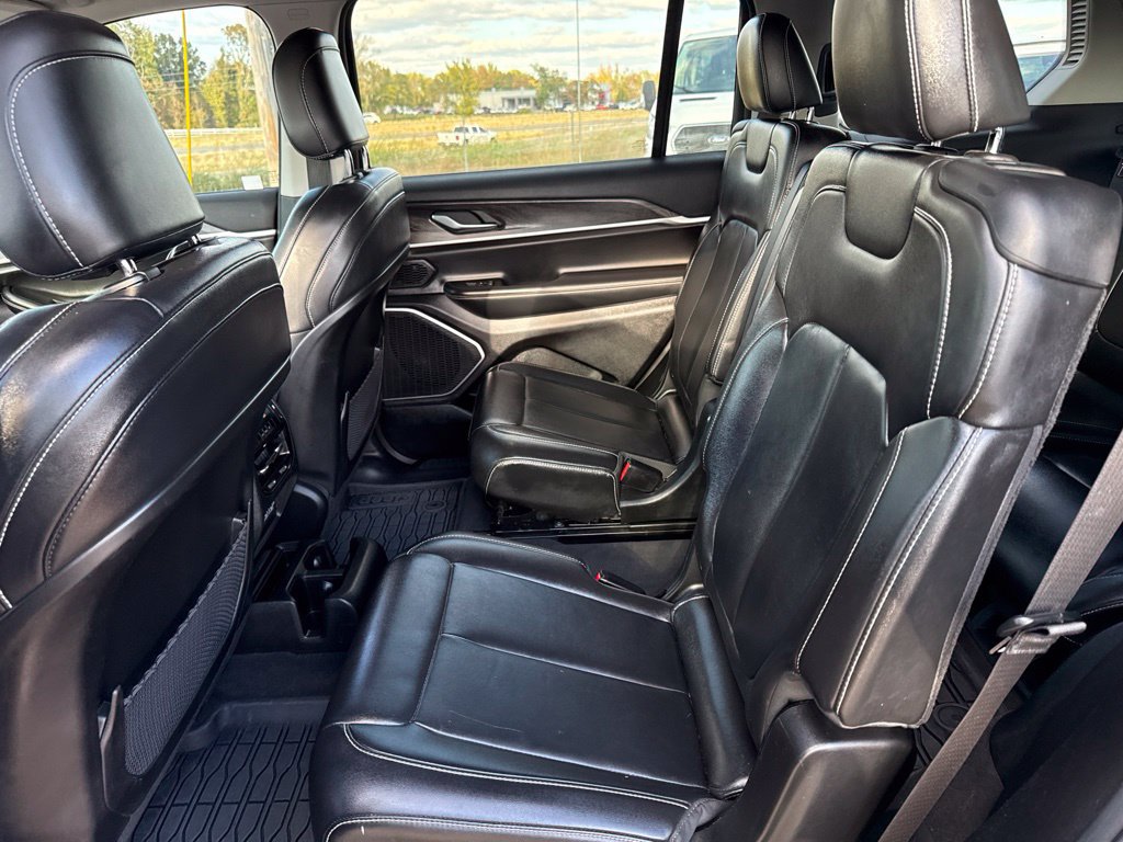 Used 2021 Jeep Grand Cherokee L Limited RWD image 10