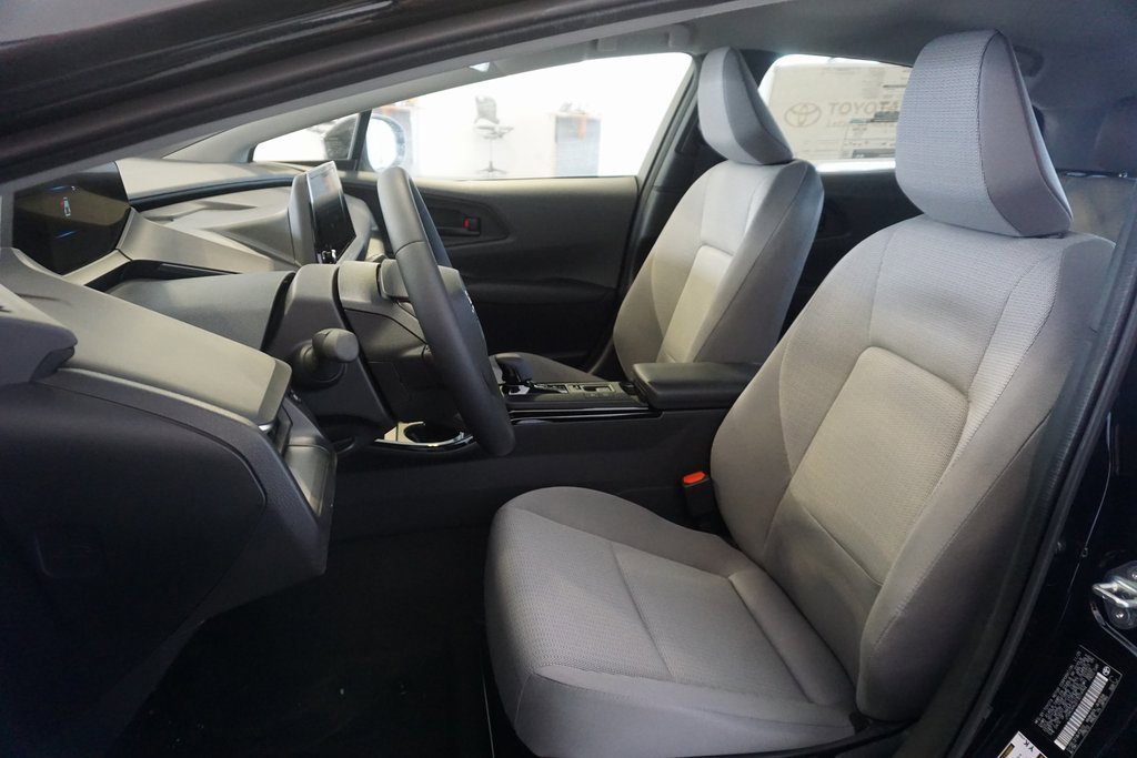 New 2026 Toyota Prius LE image 18