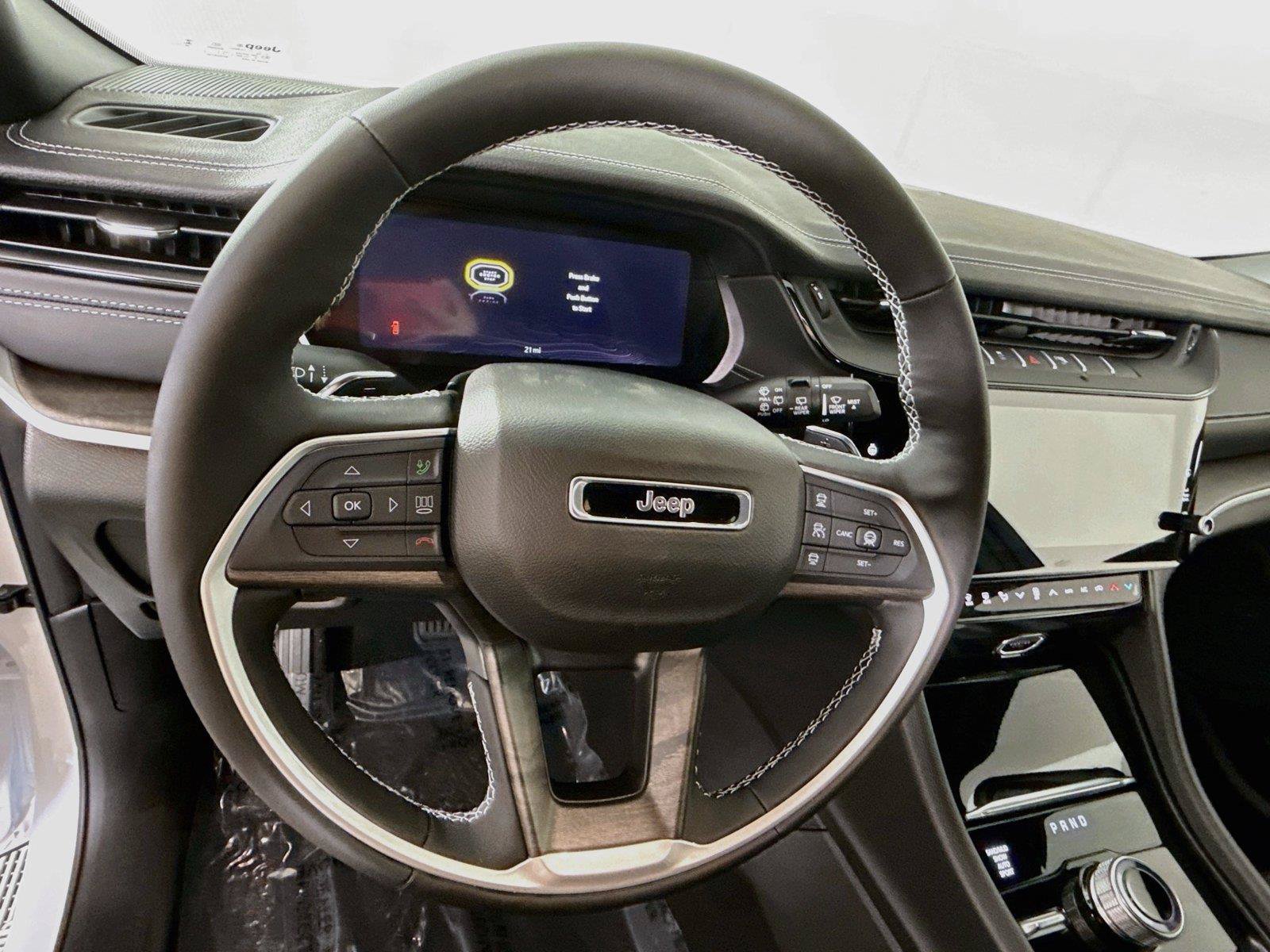 New 2027 Jeep Grand Cherokee Limited AWD/4WD image 5
