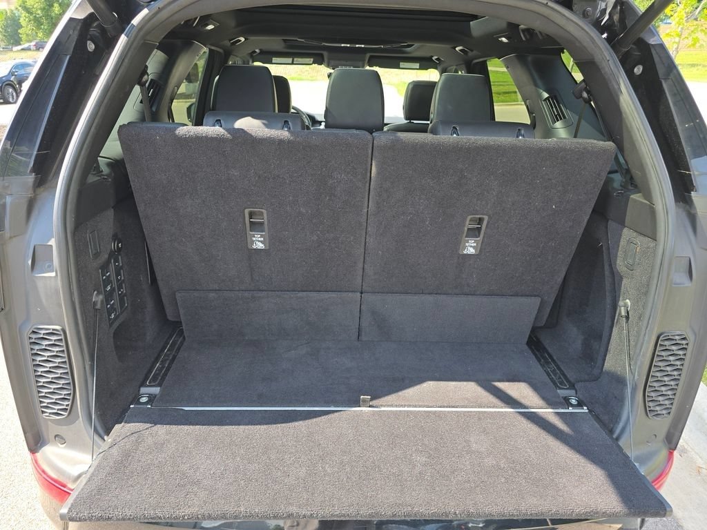 Used 2019 Land Rover Discovery HSE AWD/4WD image 26