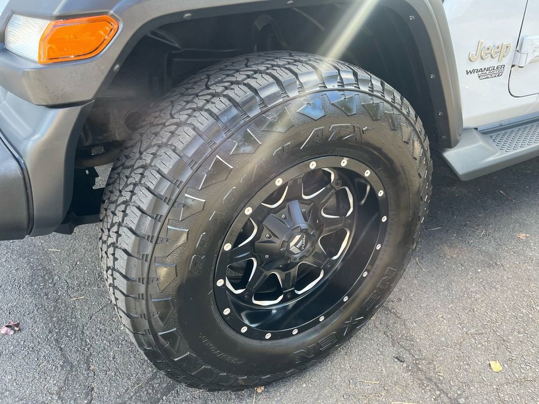 Used 2018 Jeep Wrangler Unlimited Sport S image 25