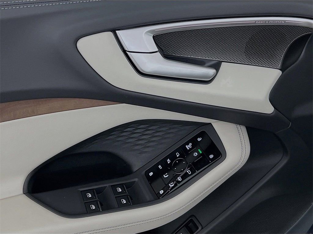 New 2025 Audi A5 2.0T Premium Plus AWD/4WD image 18